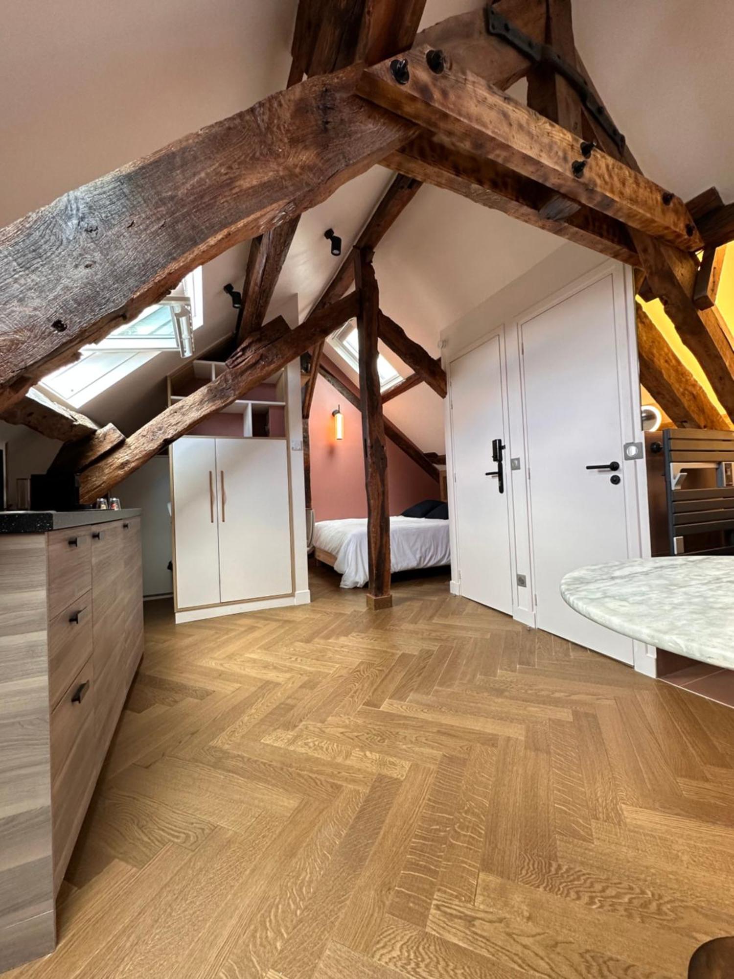 Nid D'Amour Sous Les Toits ! Honfleur Exterior photo